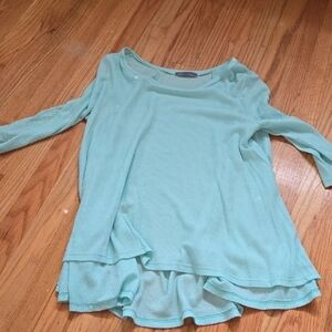 Women's Light Blue Top